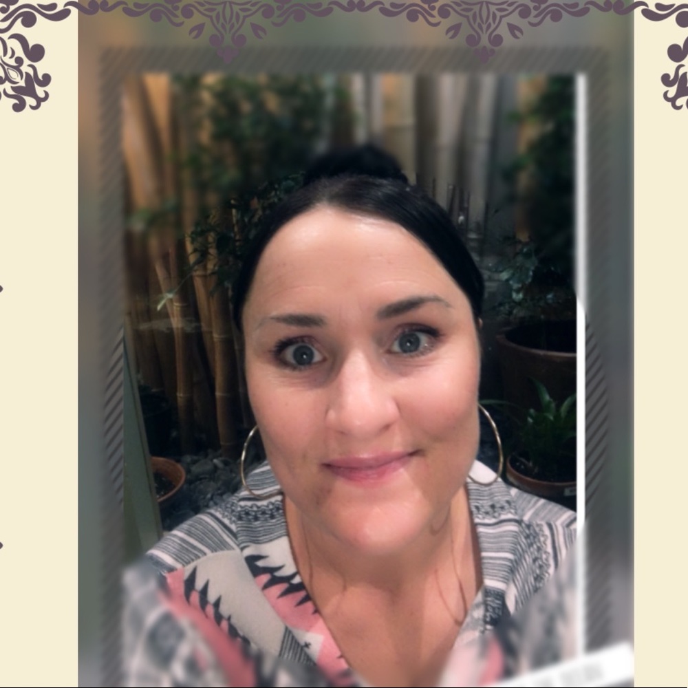Meet your Posher, Bobbi
